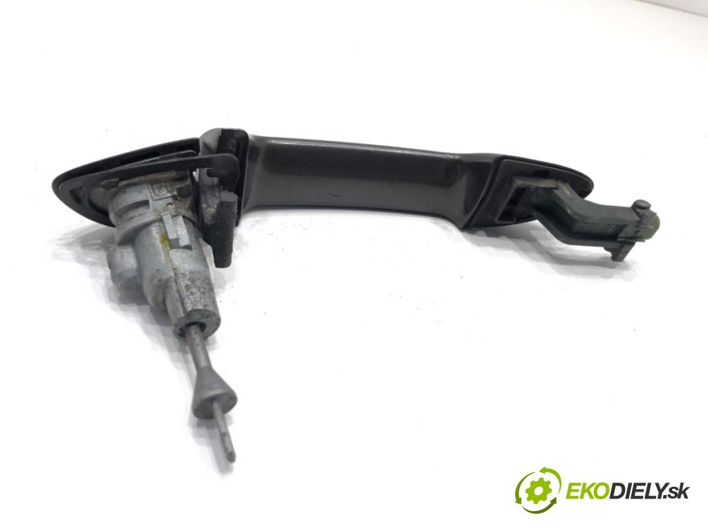 VW CC B7 coupe 2013 130 kW 2.0 TDI 4motion 1968 Kľučka vonkajšia ľavy predný 3C0837209