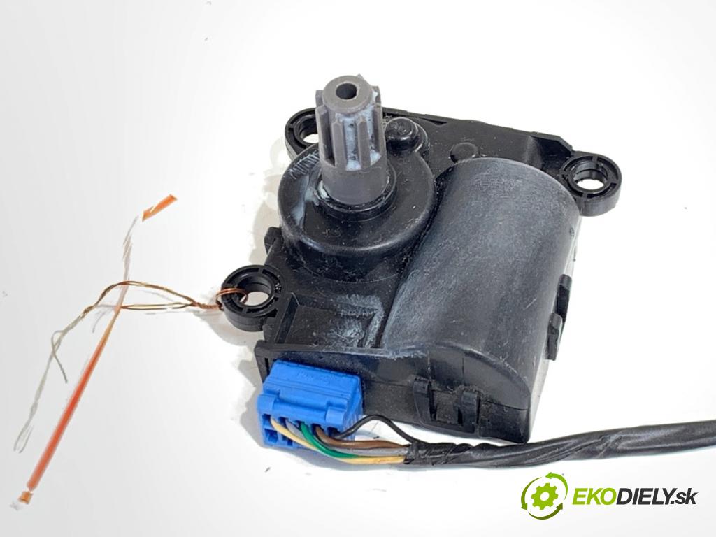 HYUNDAI ix35 SUV 2011 120 kW 2.0 1998 Motor kúrenia D332-JY9AA02