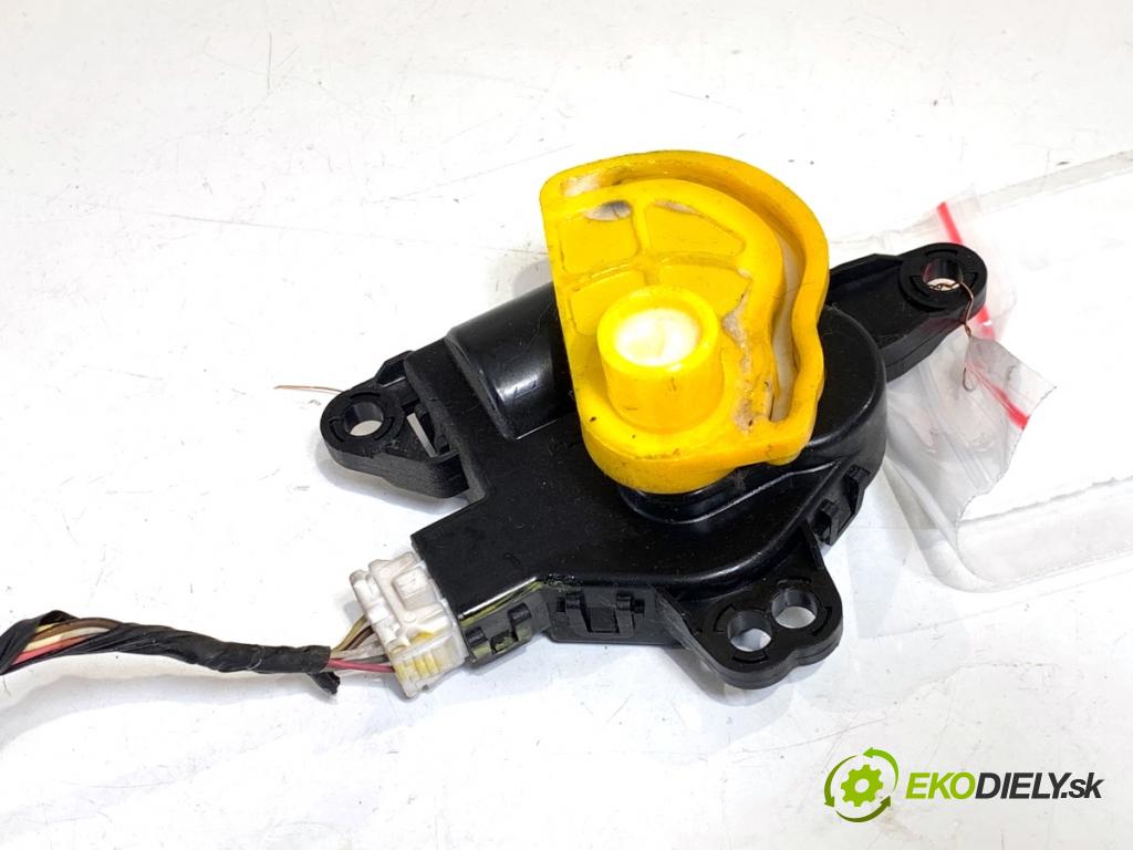 HYUNDAI ix35 SUV 2012 99 kW 1.6 1591 Motor kúrenia D267-AP9AA02