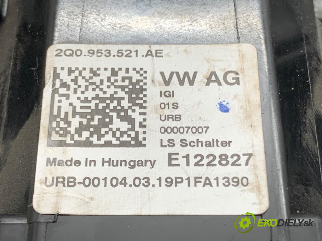 SKODA FABIA III Kombi 2019 55 kW 1.0 999 přepínač kombinovaný 2Q0953521AE (Páčky pod volantem)