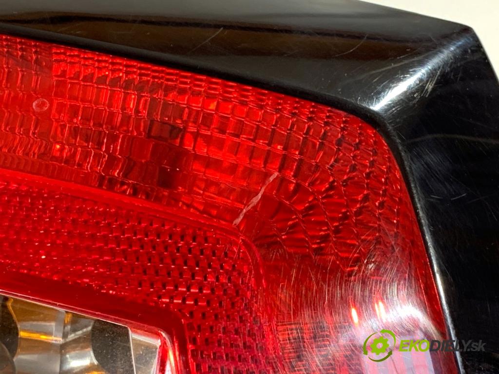 SKODA FABIA III Kombi 2019 55 kW 1.0 999 Svetlo pravy zad 6V9945096