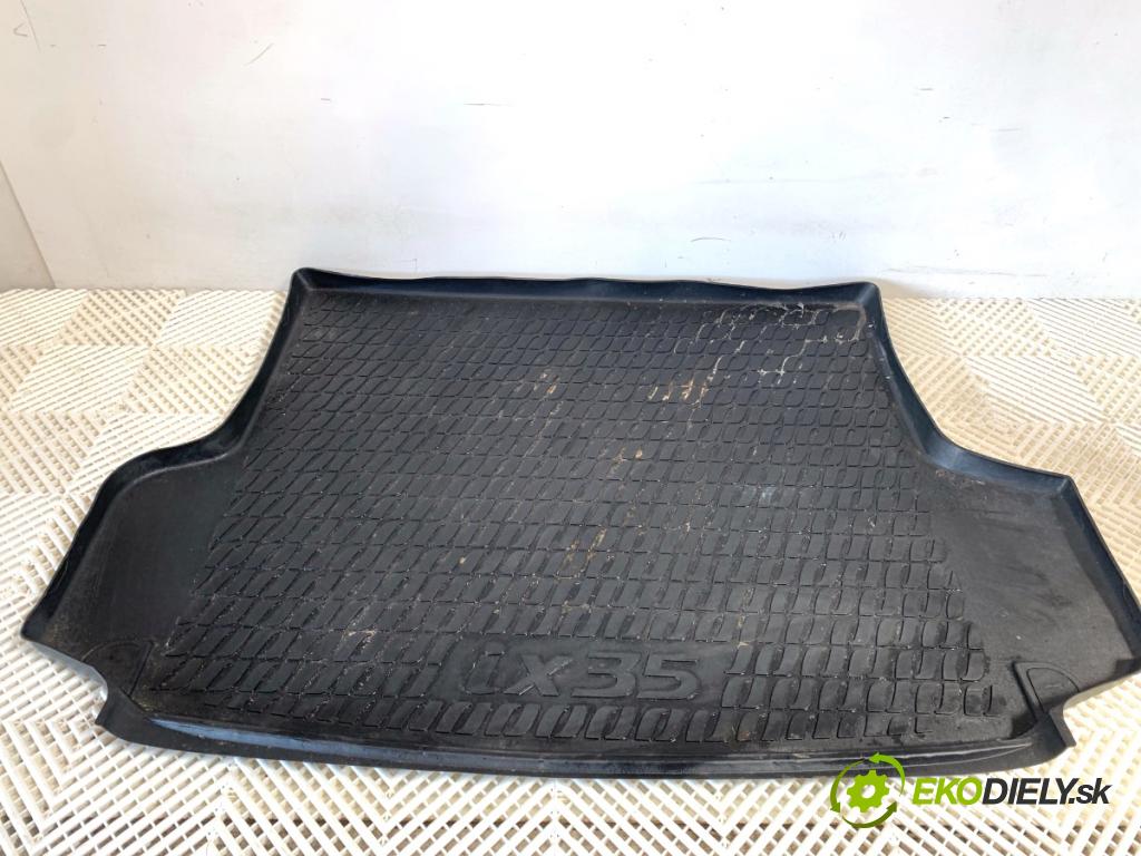 HYUNDAI ix35 SUV 2012 99 kW 1.6 1591 KRYTINA: kufra pryžová 