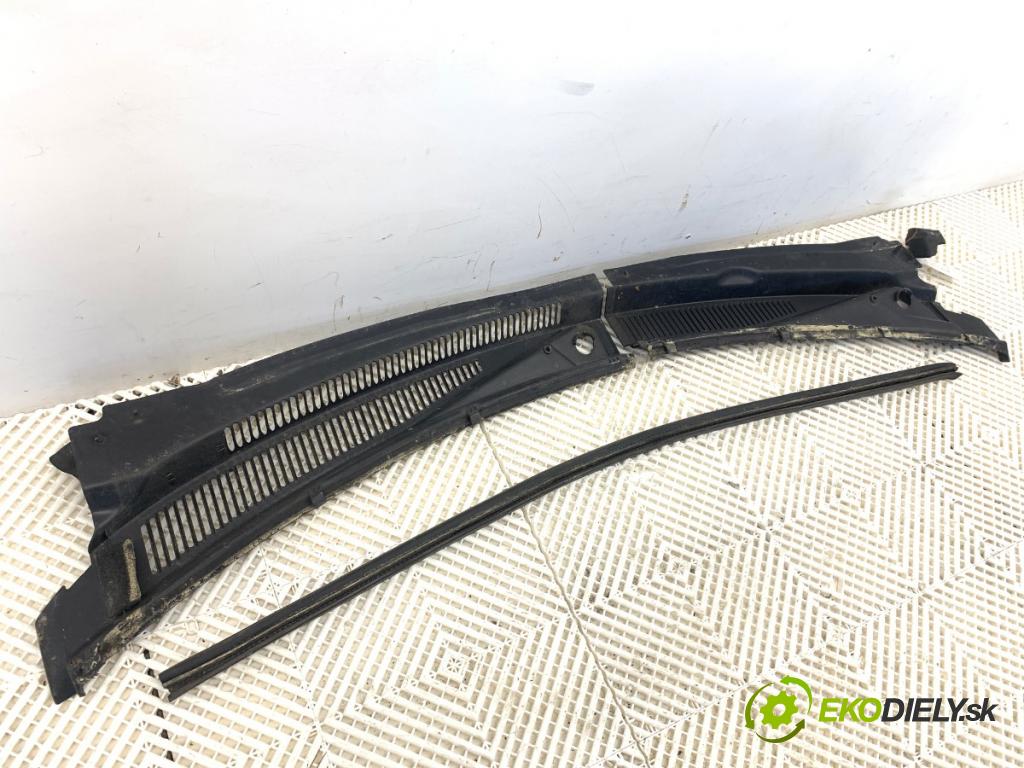 JEEP GRAND CHEROKEE WK samochód terenowy zamknięty 2006 148 kW 3.7 V6 4x4 3700 Torpédo, plast pod čelné okno 55156852 (Torpédo (plast pod čelným sklom))