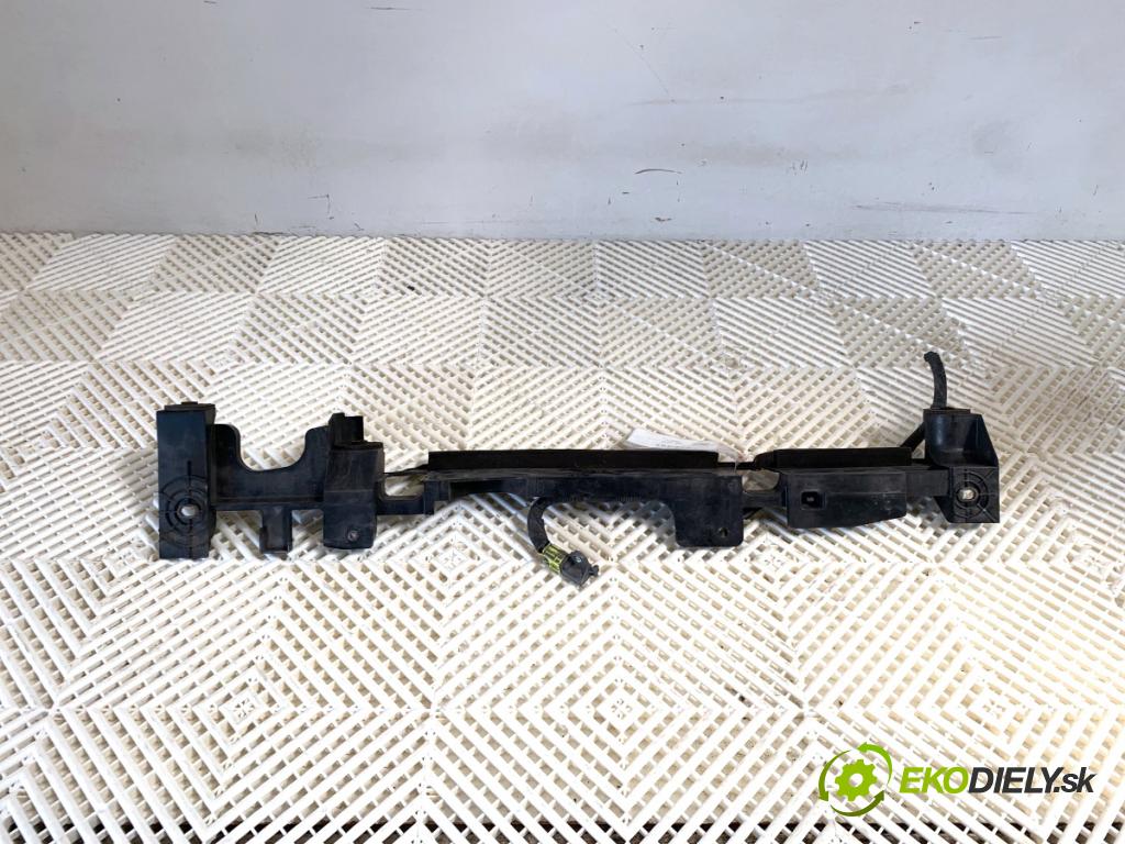 NISSAN QASHQAI J11 SUV 2015 120 kW 1.6 DIG-T 1618 Uchytenie chladiča 215424EB0A