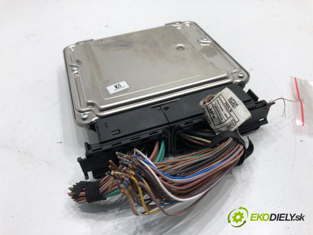 BMW F30 sedan 2012 120 kW 320 d 1995 riadiaca jednotka Motor 8517862 (Riadiaca jednotka)