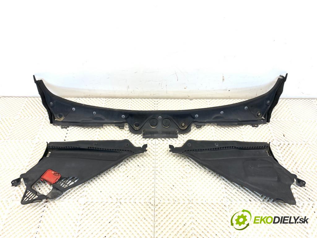 BMW F30 sedan 2012 120 kW 320 d 1995 torpédo plast pod čelní okno 74850610 (Plast pod čelním sklem)