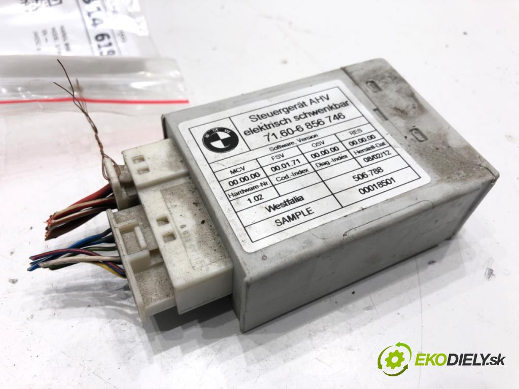 BMW F30 sedan 2012 120 kW 320 d 1995 Modul ťažného oka 6856746 (Riadiaca jednotka ostatné)