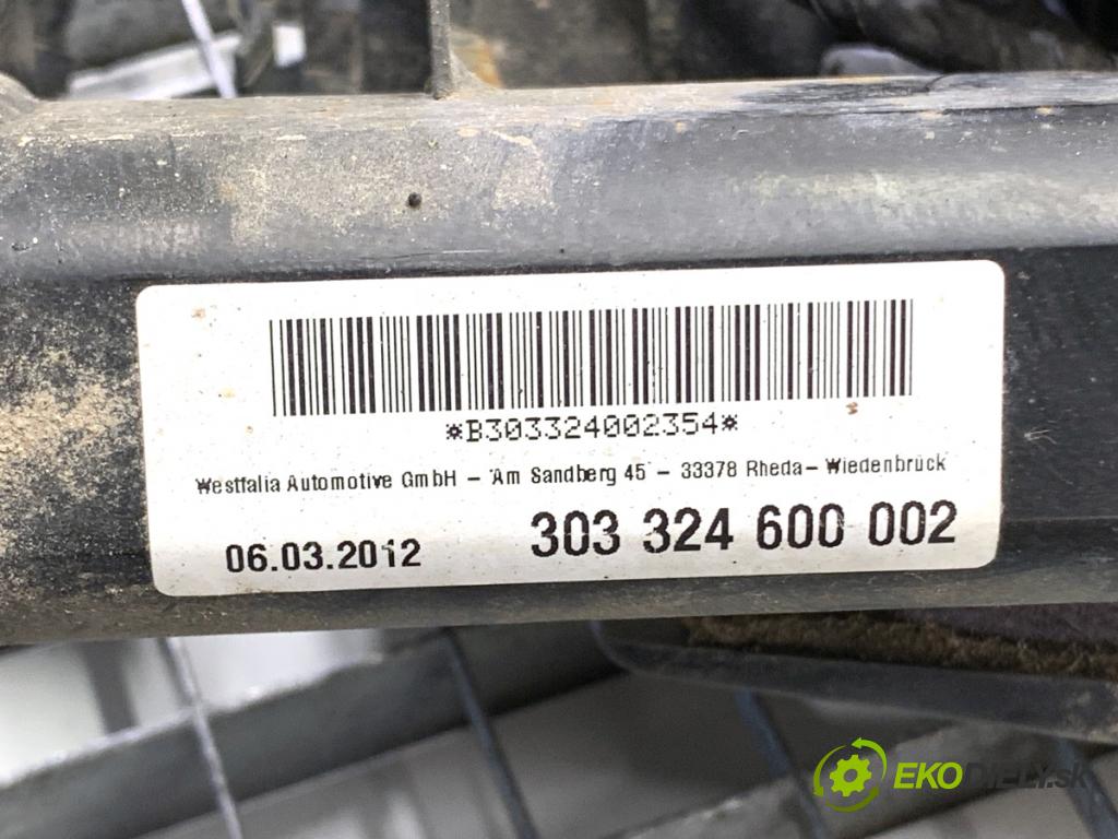 BMW F30 sedan 2012 120 kW 320 d 1995 Hák ťažné zariadenie 303324600002 (Ťažné zariadenie)