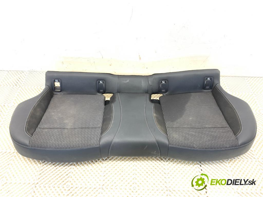 OPEL INSIGNIA B Kombi 2021 128 kW 2.0 CDTi (35) 1995 Sedadlo druhý rad