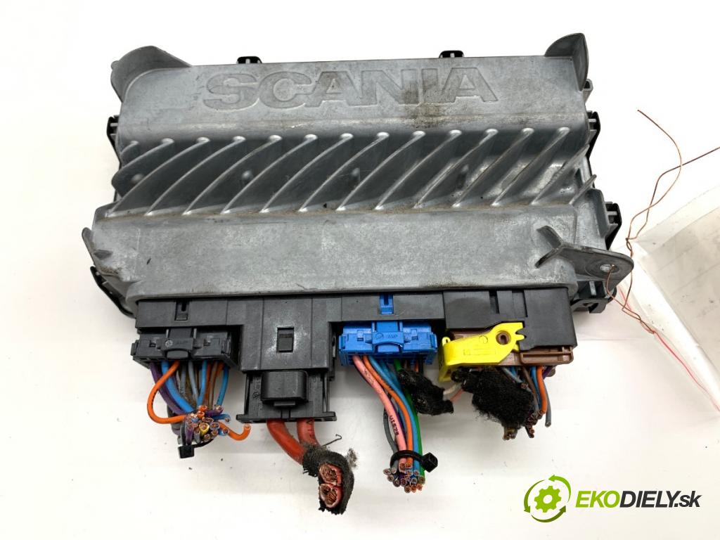 SCANIA L,P,G,R,S - series Ciągnik siodłowy 2018 331 kW S450 331 kW [450 KM] olej napędowy 2016 - 2022 12742 Modul svetiel 2667752 (Riadiaca jednotka ostatné)