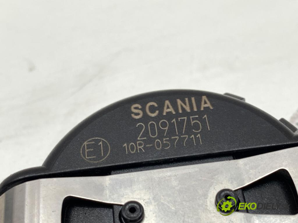 SCANIA L,P,G,R,S - series Ciągnik siodłowy 2018 331 kW S450 331 kW [450 KM] olej napędowy 2016 - 2022 12742 snímač deště 2091751 (Snímač deště)