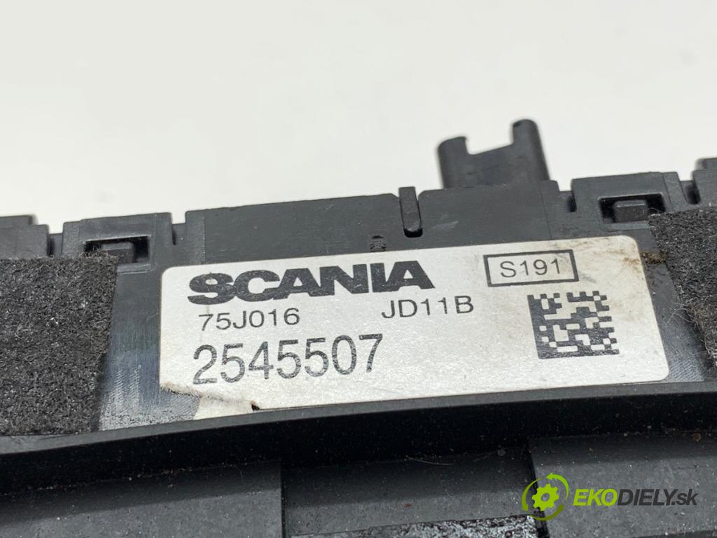 SCANIA L,P,G,R,S - series Ciągnik siodłowy 2018 331 kW S450 331 kW [450 KM] olej napędowy 2016 - 2022 12742 přepínač tempomatu 2545507