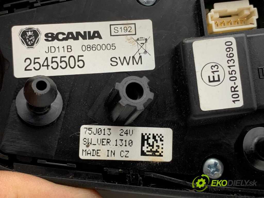 SCANIA L,P,G,R,S - series Ciągnik siodłowy 2018 331 kW S450 331 kW [450 KM] olej napędowy 2016 - 2022 12742 přepínač volantu 2568505 (Páčky pod volantem)