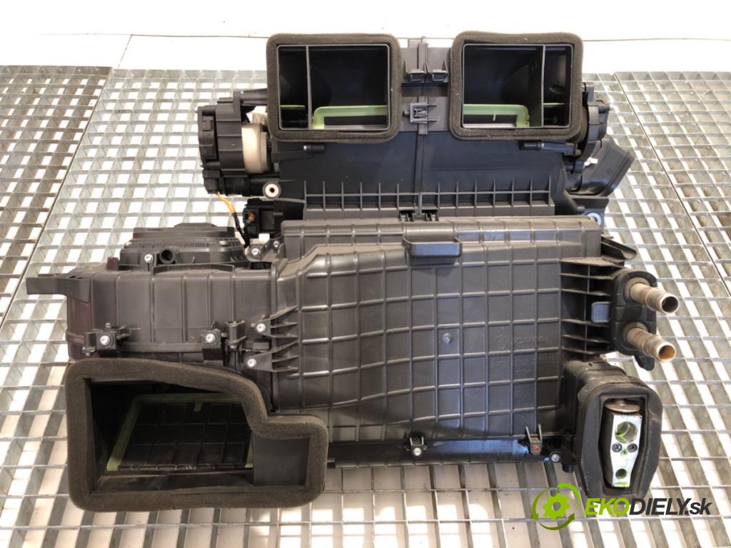 SCANIA L,P,G,R,S - series Ciągnik siodłowy 2018 331 kW S450 331 kW [450 KM] olej napędowy 2016 - 2022 12742 Výhrevné teleso, radiátor kúrenia KOMBAJN