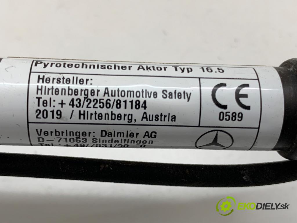 MERCEDES-BENZ GLC SUV 2020 180 kW 300 d 4-matic (253.919) 1950 KAZETA: PIROTECHNICKÉ: kapoty pravý A2539060300