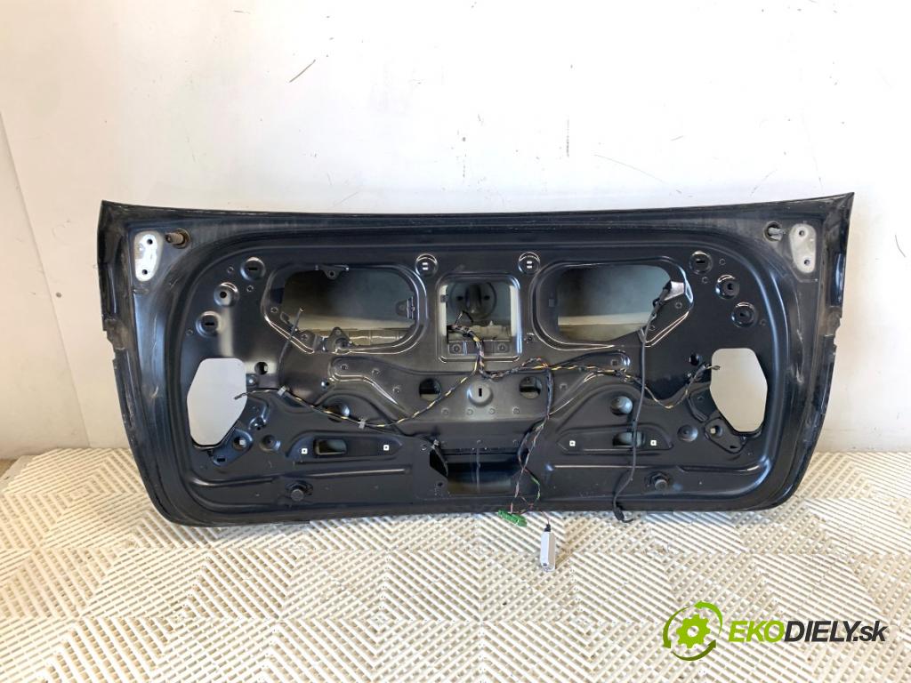 BMW F07 liftback 2011 220 kW 535 d xDrive 2993 kapota zad 475
