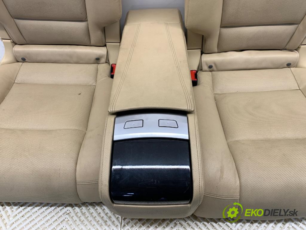 BMW F07 liftback 2011 220 kW 535 d xDrive 2993 Sedadlá, sedačky Sedadlo bočné