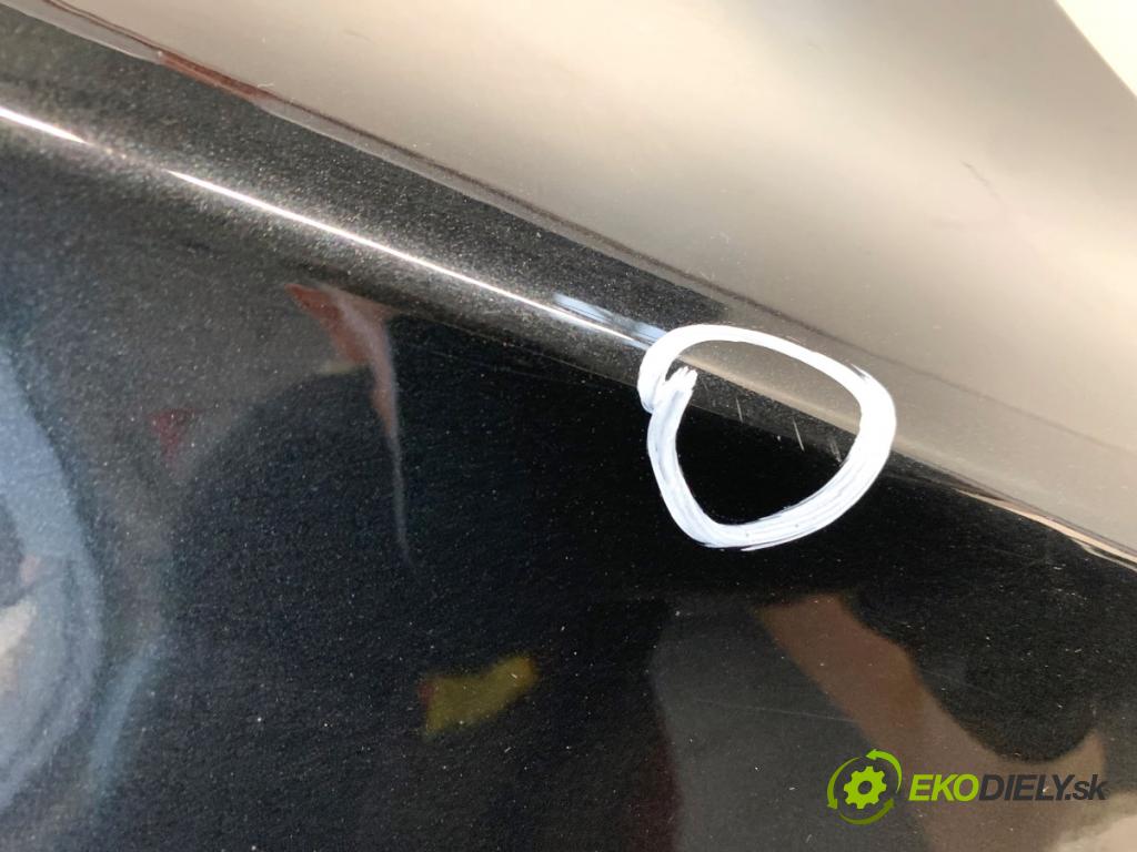 BMW F07 liftback 2011 220 kW 535 d xDrive 2993 Blatník pravy predný 475
