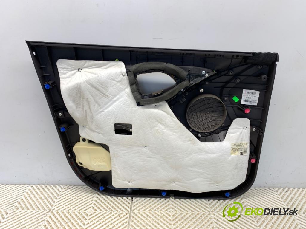 HYUNDAI ix35 SUV 2012 99 kW 1.6 1591 čalúnenie Dvere pravy predný