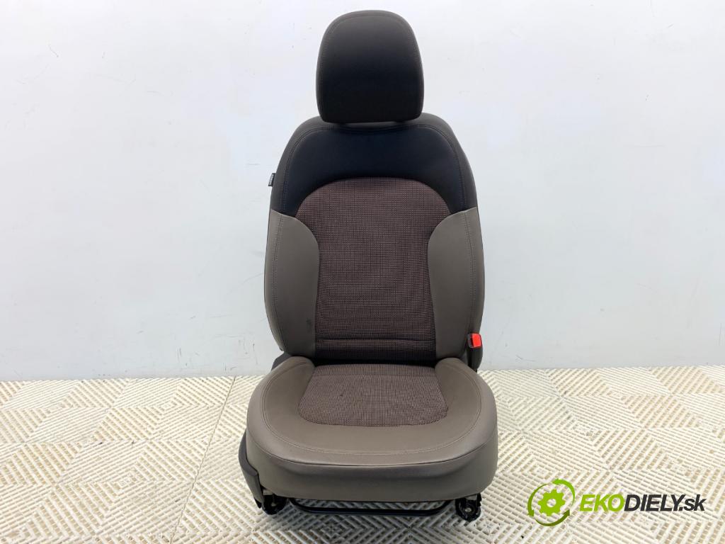HYUNDAI ix35 SUV 2012 99 kW 1.6 1591 Sedadlo pravy predný 