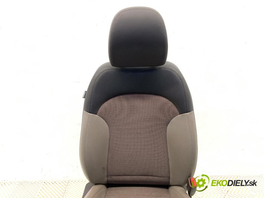 HYUNDAI ix35 SUV 2012 99 kW 1.6 1591 sedadlo pravý přední část