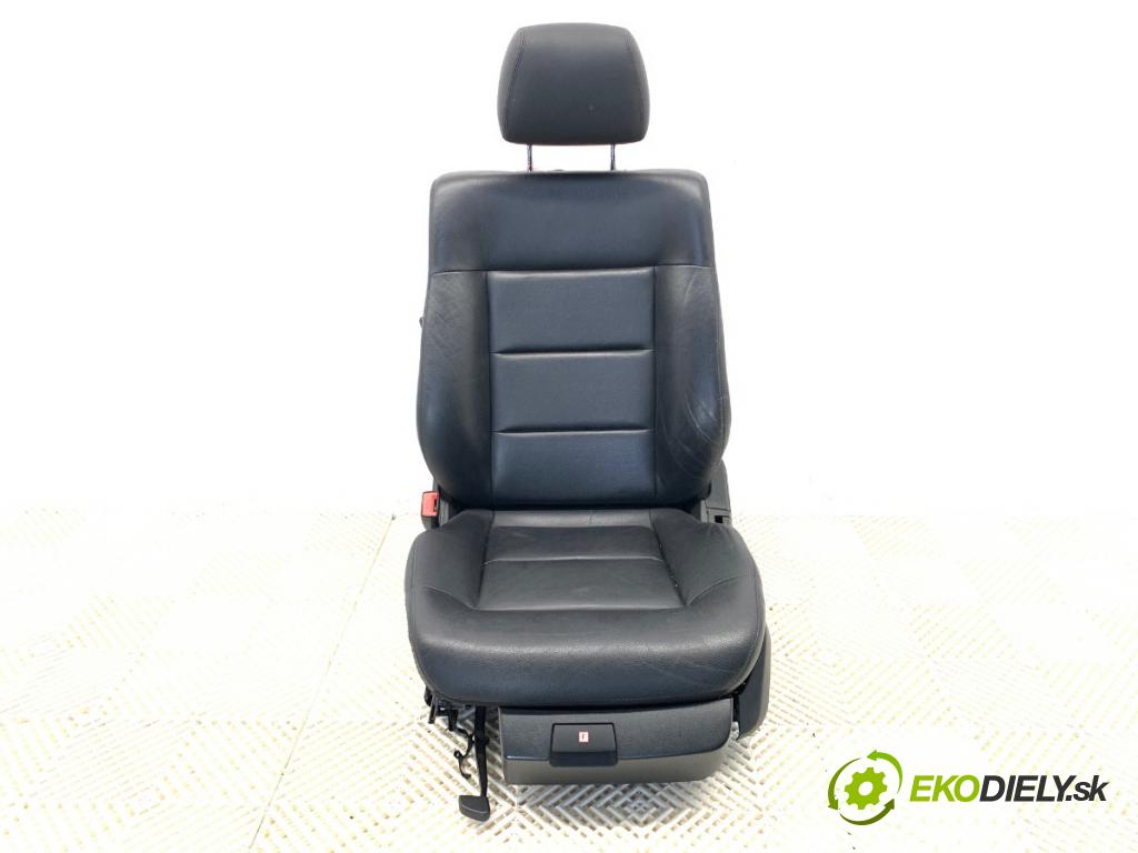 MERCEDES-BENZ W212 sedan 2010 150 kW E 300 CDI (212.020) 2987 Sedadlo ľavy predný 