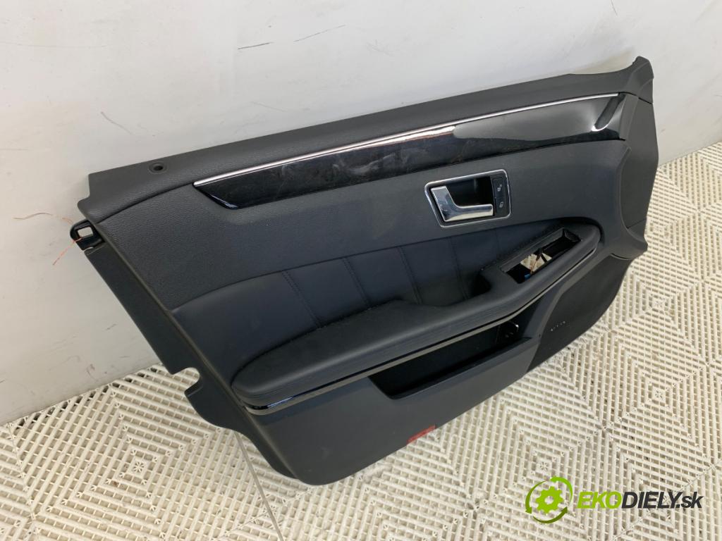 MERCEDES-BENZ W212 sedan 2010 150 kW E 300 CDI (212.020) 2987 ča dveře levý přední část