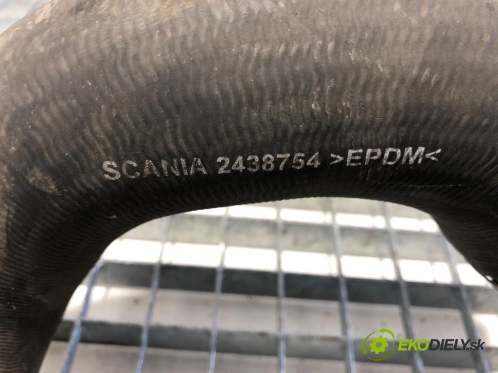 SCANIA L,P,G,R,S - series Ciągnik siodłowy 2018 331 kW S450 331 kW [450 KM] olej napędowy 2016 - 2022 12742 Rúra vody 2209261 2438754