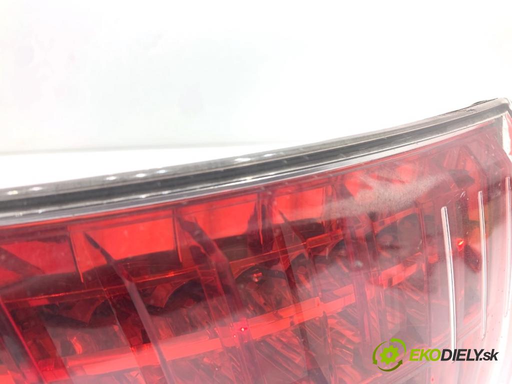 TOYOTA AVENSIS T27 Kombi 2009 93 kW 2.0 D-4D (ADT270_) 1998 Svetlo ľavy zad