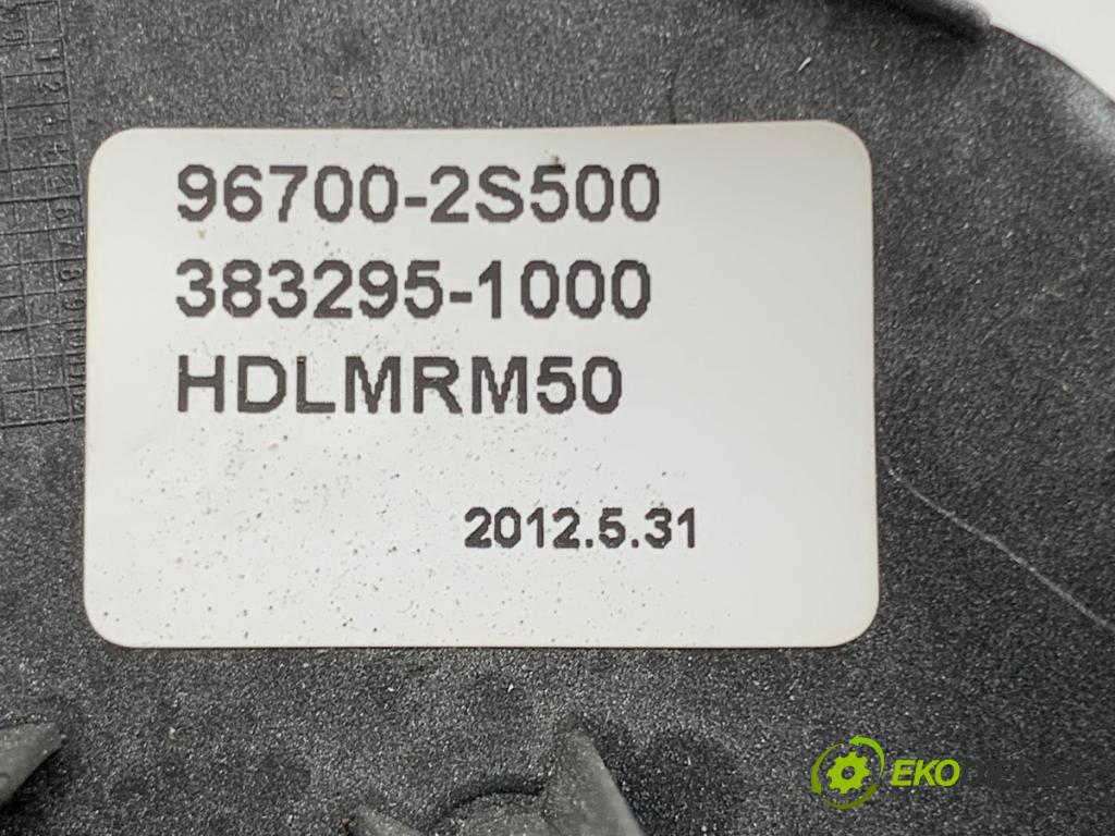 HYUNDAI ix35 SUV 2012 99 kW 1.6 1591 SPÍNAČE: volantu 96700-2s500