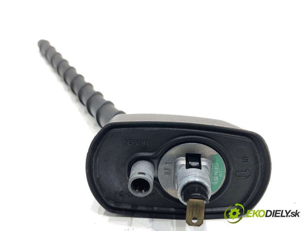 HYUNDAI ix35 SUV 2012 99 kW 1.6 1591 ANTENA V3-05228EK