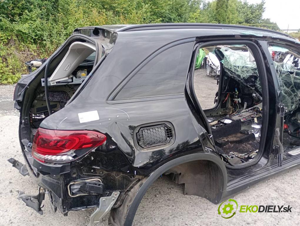 MERCEDES-BENZ GLC SUV 2020 180 kW 300 d 4-matic (253.919) 1950 karoséria ČTVRŤÁK: Blatník prah strecha PODŁUŻNICA