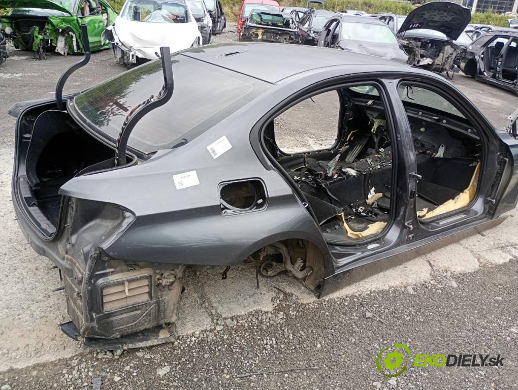BMW F30 sedan 2012 120 kW 320 d 1995 karoséria ČTVRŤÁK: Blatník prah strecha PODŁUŻNICA