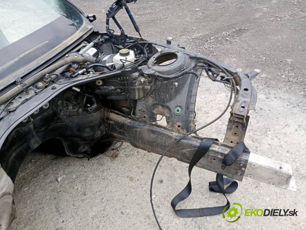 BMW F30 sedan 2012 120 kW 320 d 1995 karoséria ČTVRŤÁK: Blatník prah strecha PODŁUŻNICA