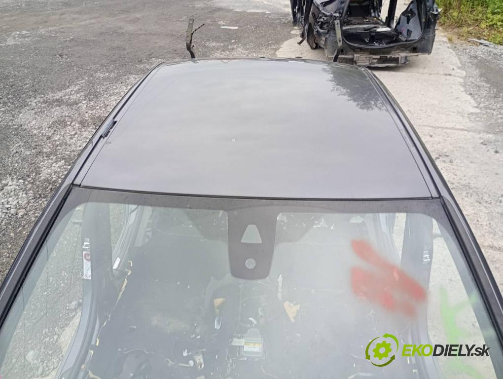 BMW F30 sedan 2012 120 kW 320 d 1995 karoséria ČTVRŤÁK: Blatník prah strecha PODŁUŻNICA