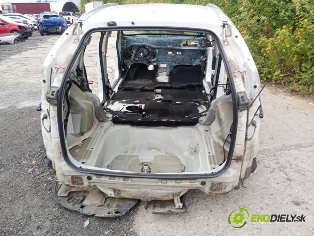 HONDA CR-V IV SUV 2014 114 kW 2.0 AWD (RE5, RM2) 1997 karoséria ČTVRŤÁK: Blatník prah strecha PODŁUŻNICA