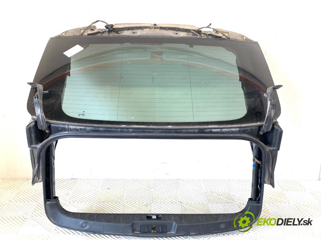 BMW F07 liftback 2011 220 kW 535 d xDrive 2993 okno zadní část rámeček kufra 