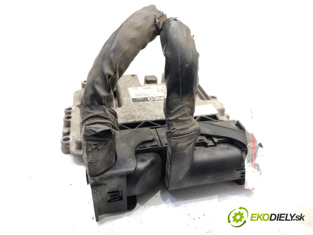 HYUNDAI ix35 SUV 2012 99 kW 1.6 1591 riadiaca jednotka Motor 39110-2BAG0 (Riadiaca jednotka)