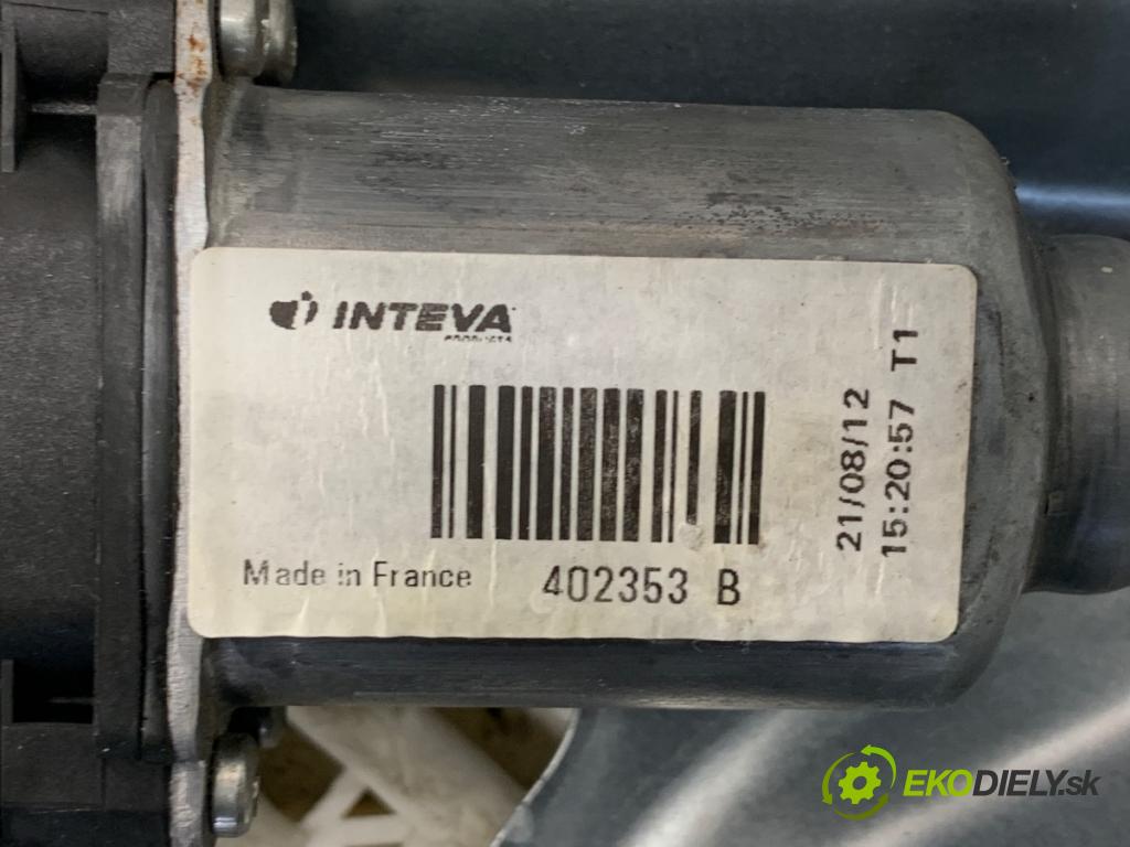 HYUNDAI ix35 SUV 2012 99 kW 1.6 1591 Mechanizmus okna pravy zad 83480-2Y010