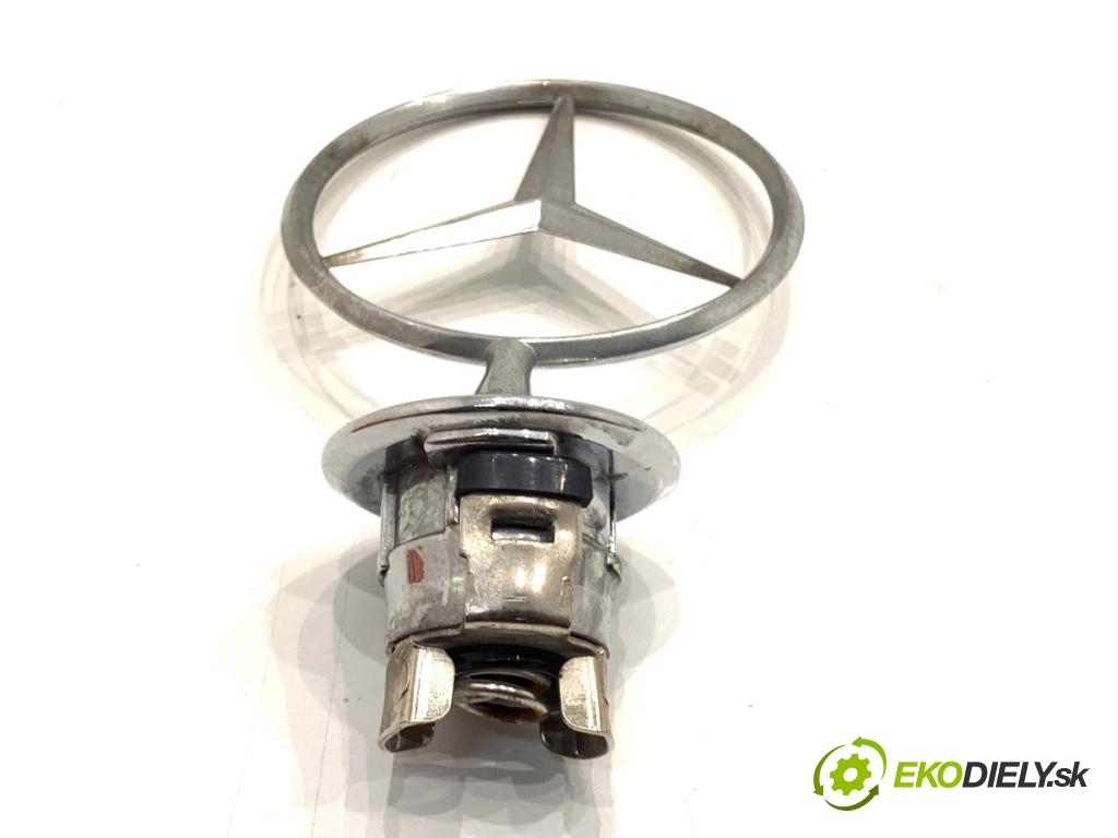 MERCEDES-BENZ W212 sedan 2010 150 kW E 300 CDI (212.020) 2987 znak přední část 