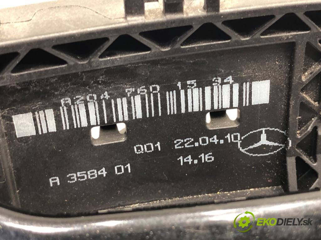 MERCEDES-BENZ W212 sedan 2010 150 kW E 300 CDI (212.020) 2987 Kľučka vonkajšia ľavy predný A2047601534