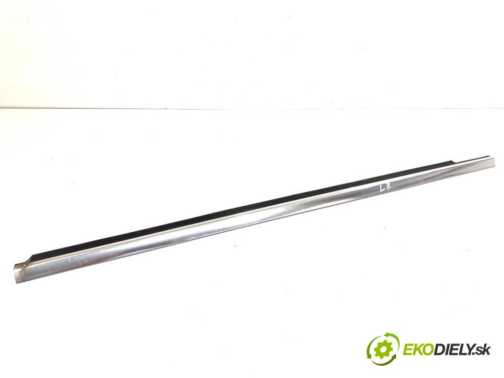 MERCEDES-BENZ W212 sedan 2010 150 kW E 300 CDI (212.020) 2987 lišta Sbírání: přední část levý 