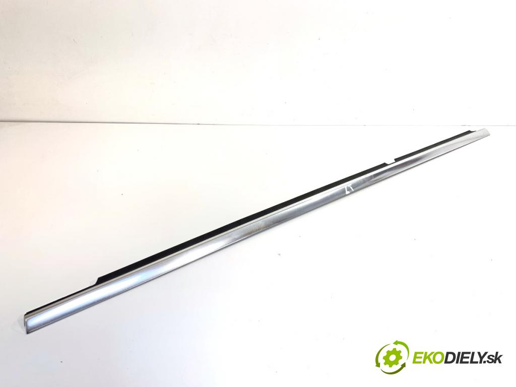 MERCEDES-BENZ W212 sedan 2010 150 kW E 300 CDI (212.020) 2987 lišta Sbírání: zadní část levý 