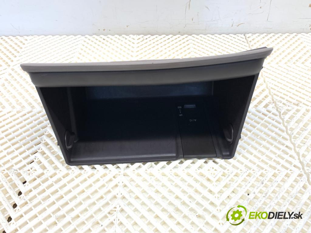 HYUNDAI ix35 SUV 2012 99 kW 1.6 1591 přihrádka kastlík spolujezdce  (Přihrádka (kastlík))