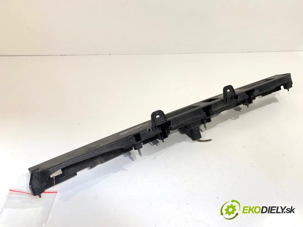 BMW F07 liftback 2011 220 kW 535 d xDrive 2993 Kľučka dverí zad 7211220