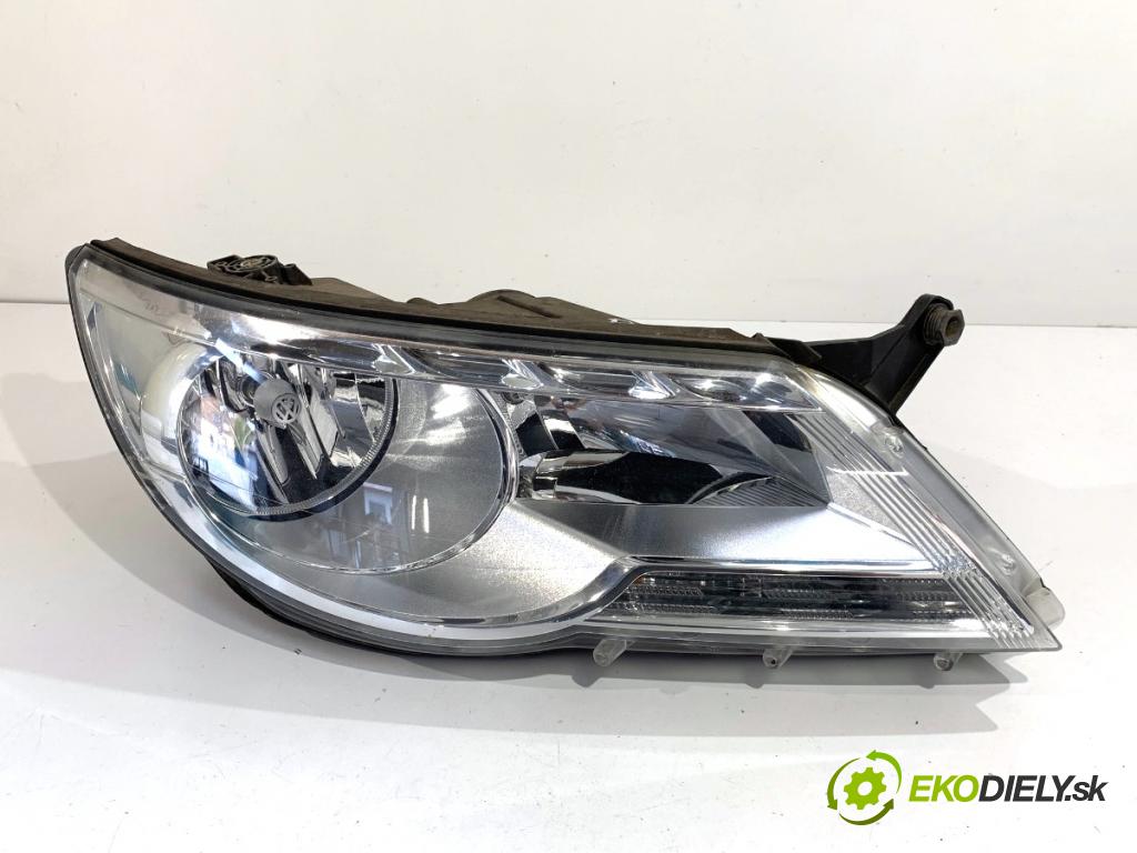 VW TIGUAN SUV 2009 103 kW 2.0 TDI 4motion 1968 světlomet pravý přední část 