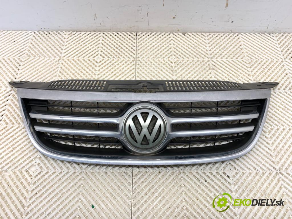 VW TIGUAN SUV 2009 103 kW 2.0 TDI 4motion 1968 mřížka maska 5N0853653A (Přední mřížka (maska chladiče))