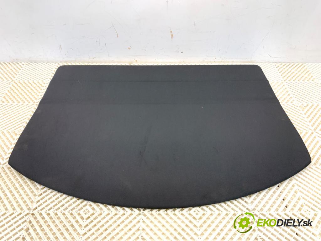 TESLA MODEL Y SUV 2024 220 kW EV  Pláto zad 