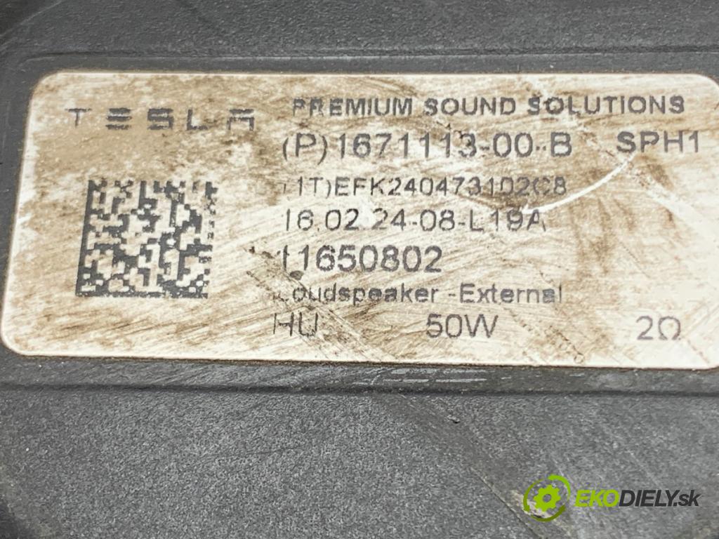 TESLA MODEL Y SUV 2024 220 kW EV  reproduktor majáky DLA Chodci 1671113-00-B