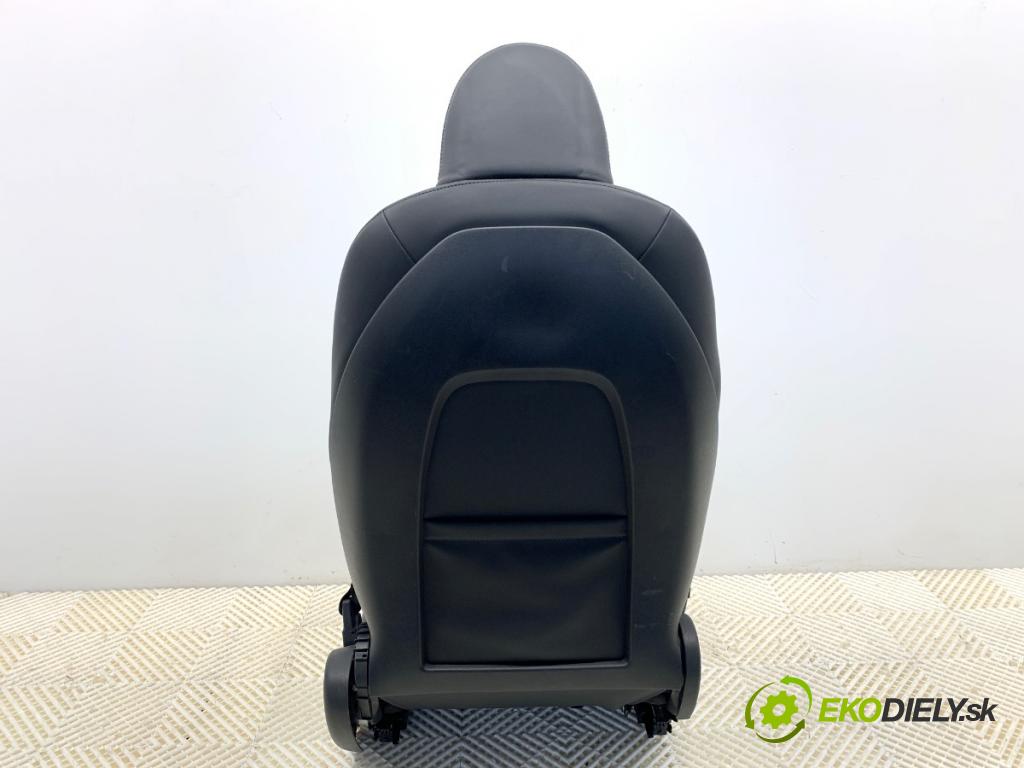 TESLA MODEL Y SUV 2024 220 kW EV  Sedadlo ľavy predný